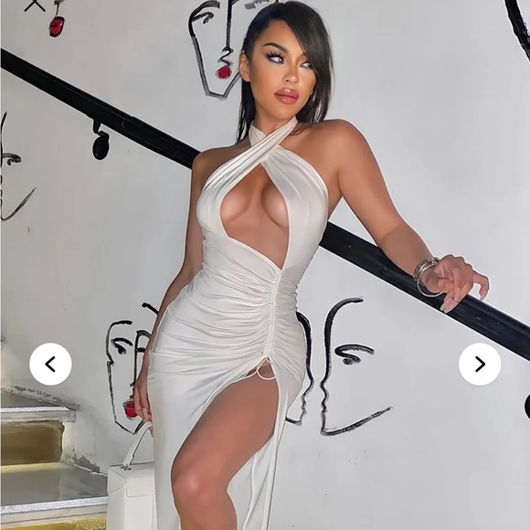 Don't Cross Me Maxi Dress - Picture 2 of 7